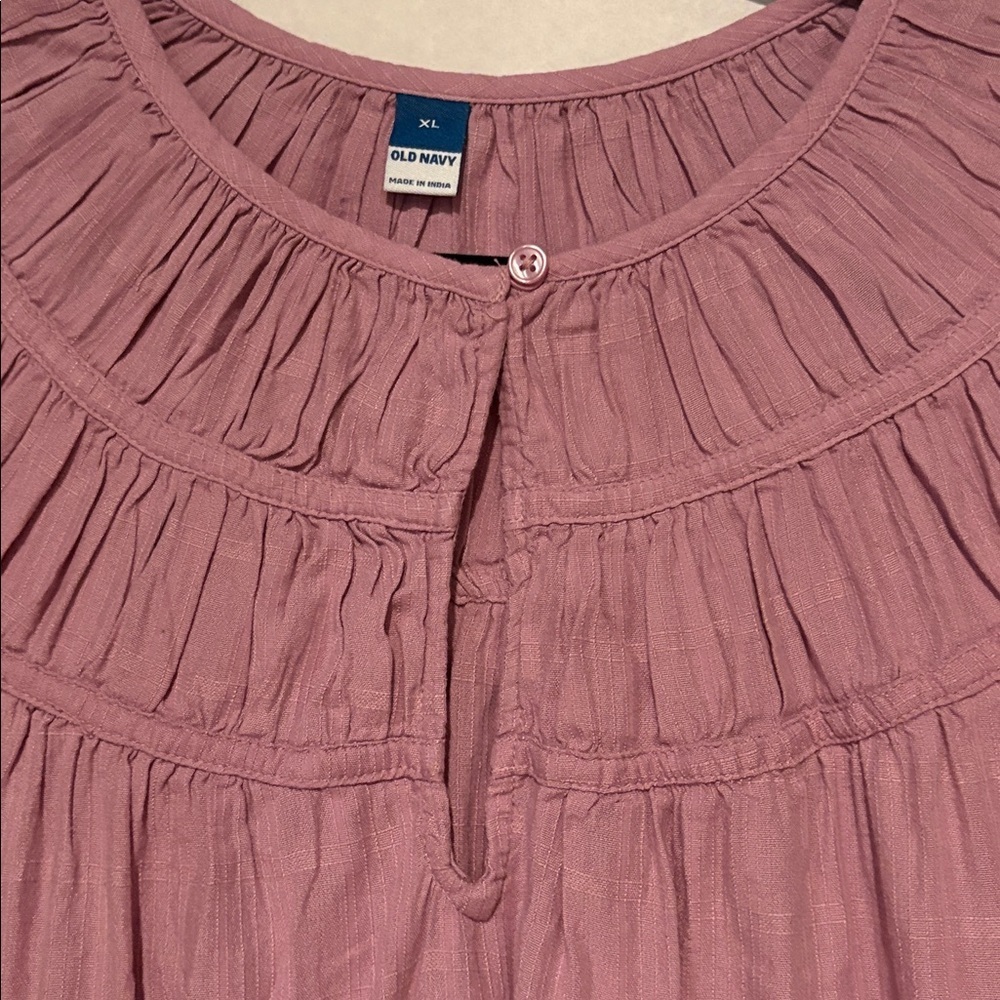 Old Navy - NWT! Women's Flutter Sleeve Dobby Top - Blouse. Size XL. Pink/Maeve - Picture 2 of 14